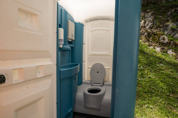 Best Luxury portable toilet rental  in Millersburg, OR